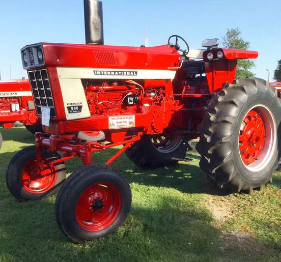 Farmall 966